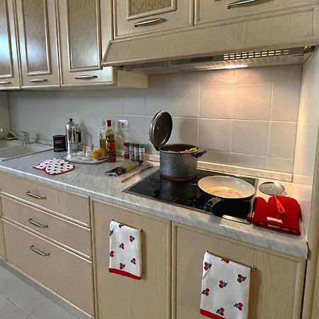 Aristanis Home Vacation Apartment 오리스타노 외부 사진