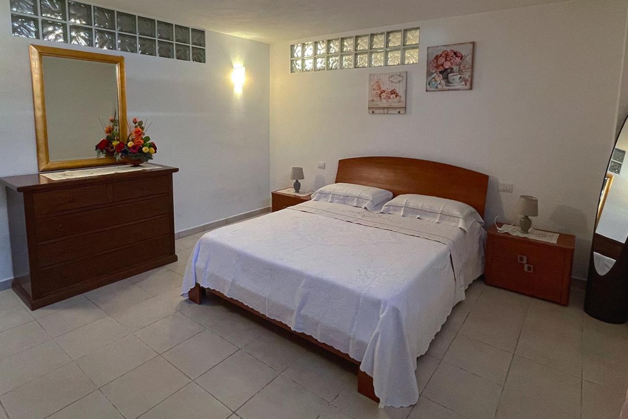 Aristanis Home Vacation Apartment 오리스타노 외부 사진
