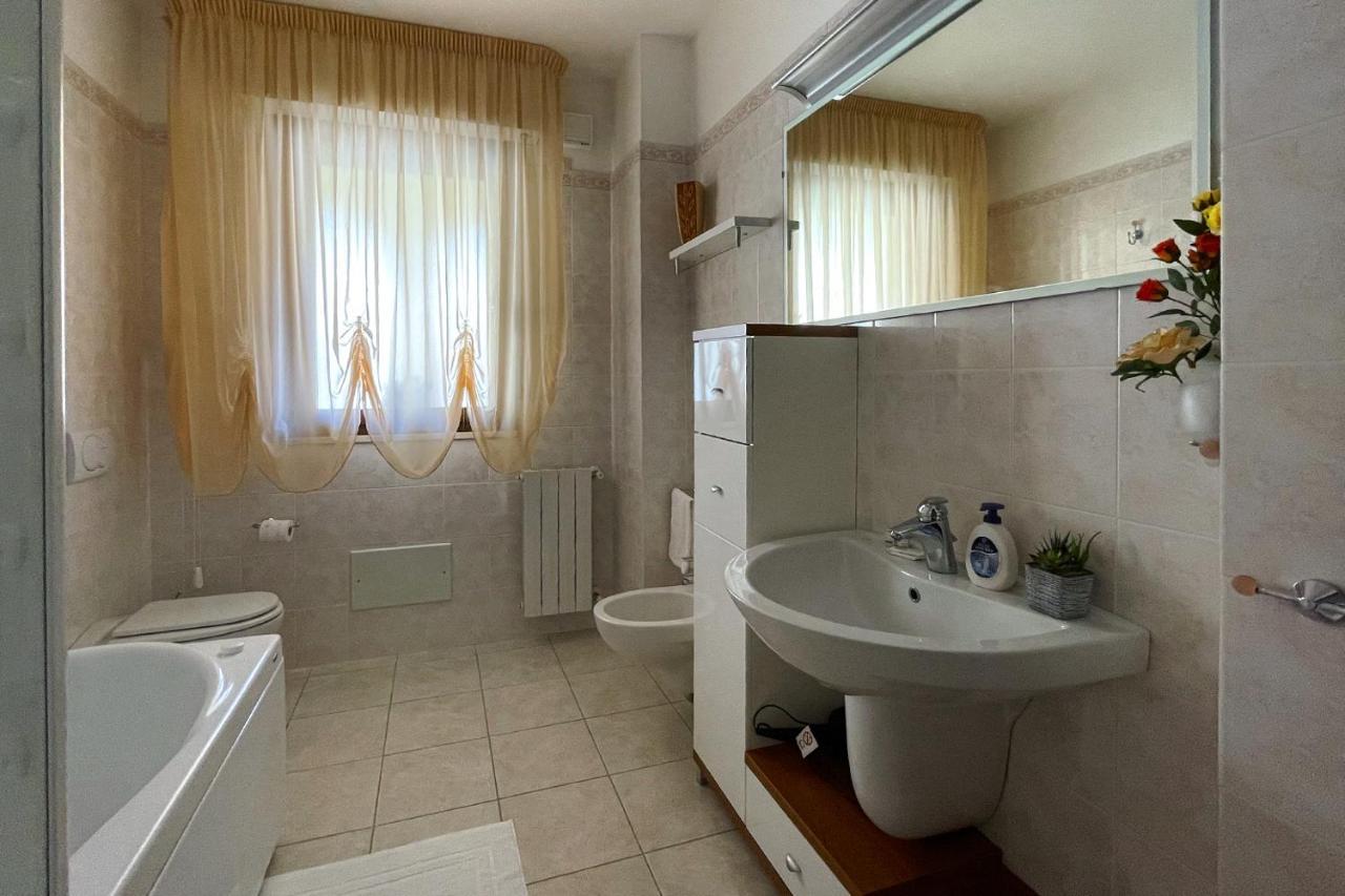 Aristanis Home Vacation Apartment 오리스타노 외부 사진